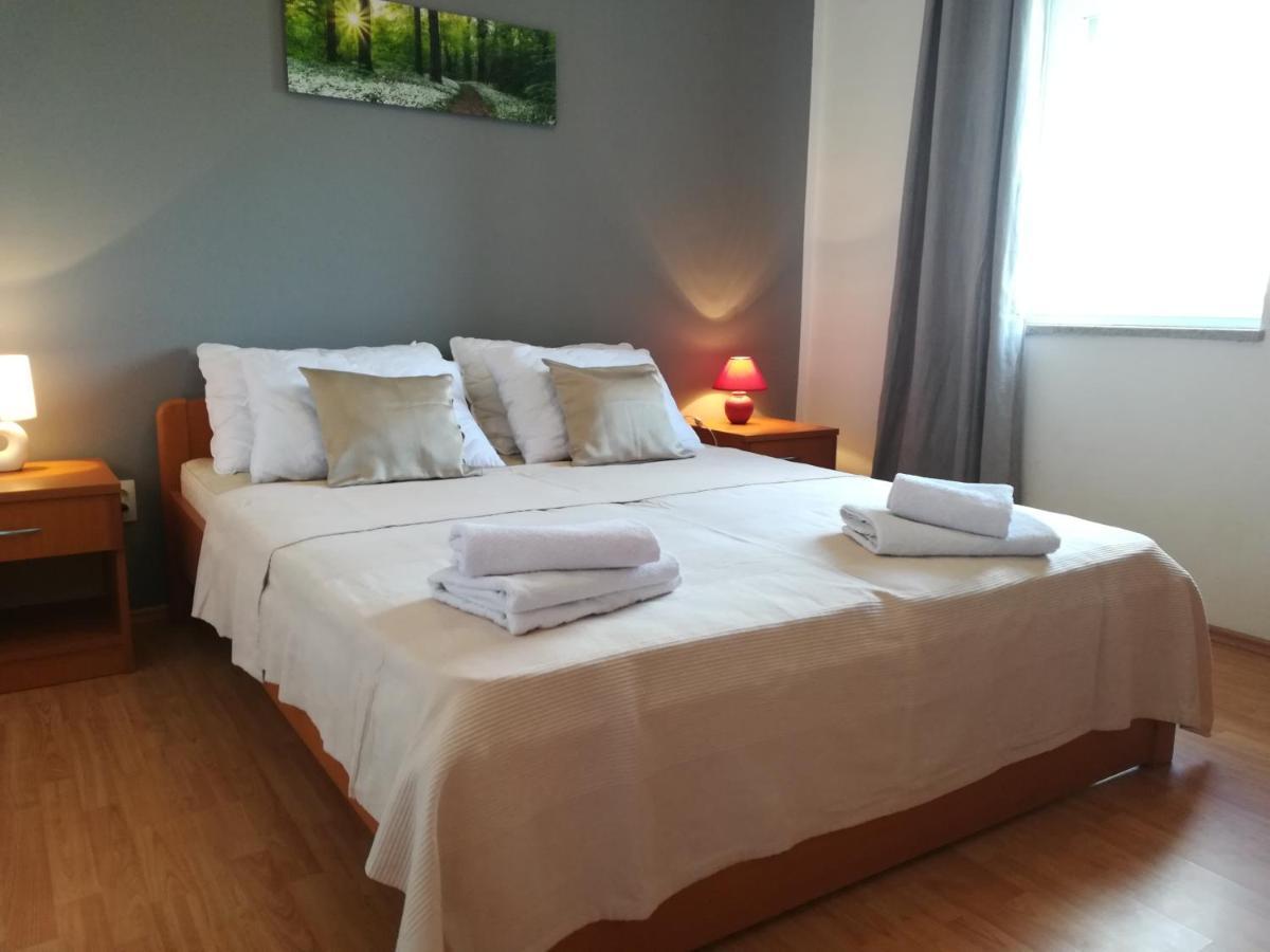 Apartment Toncic Benazici Екстериор снимка